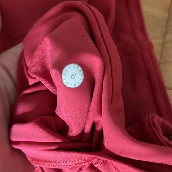 Lululemon capris - Picture 3 of 3